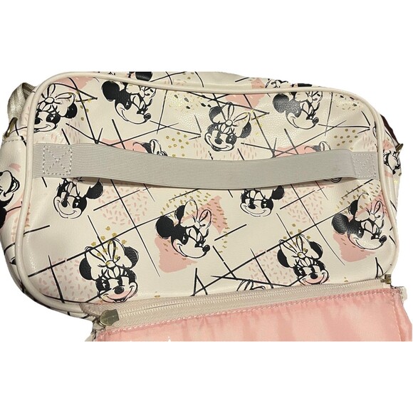 Petunia Pickle Bottom Disney Companion Diaper Clutch In Shimmery Minnie Mouse - Picture 7 of 16